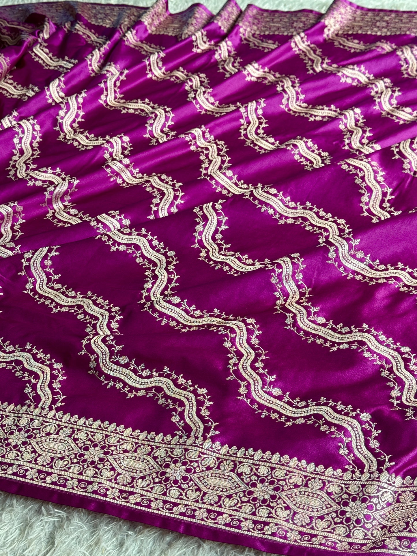 Majanta colour premium Banarasi Mashru katan silk saree MK350