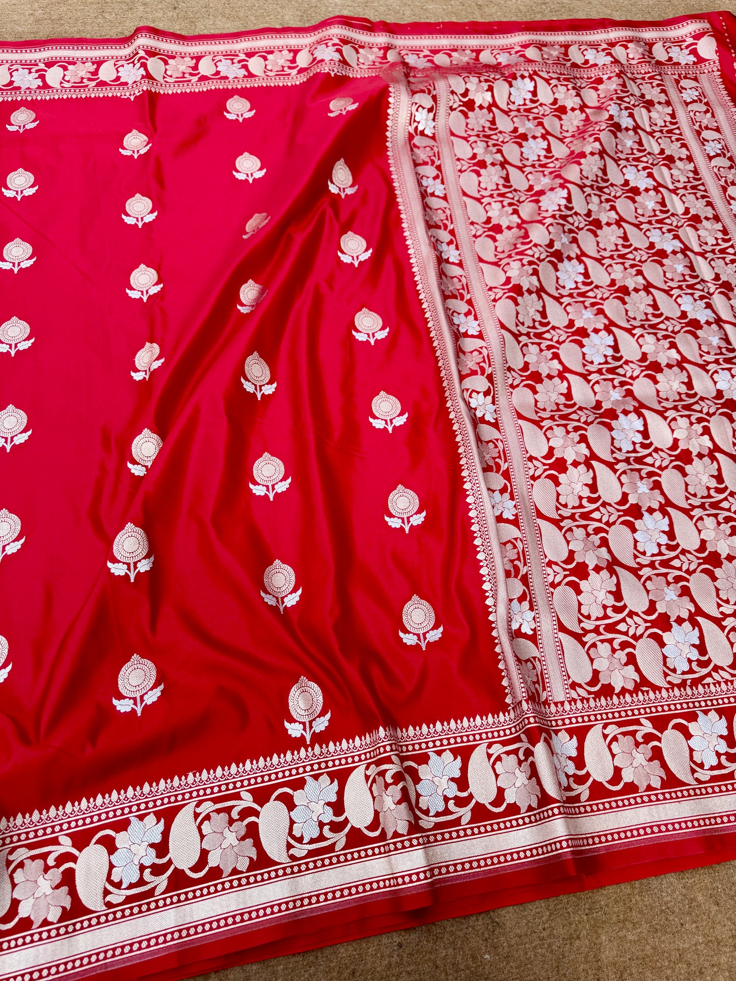 Banarasi mashru katan silk saree.    Mk115