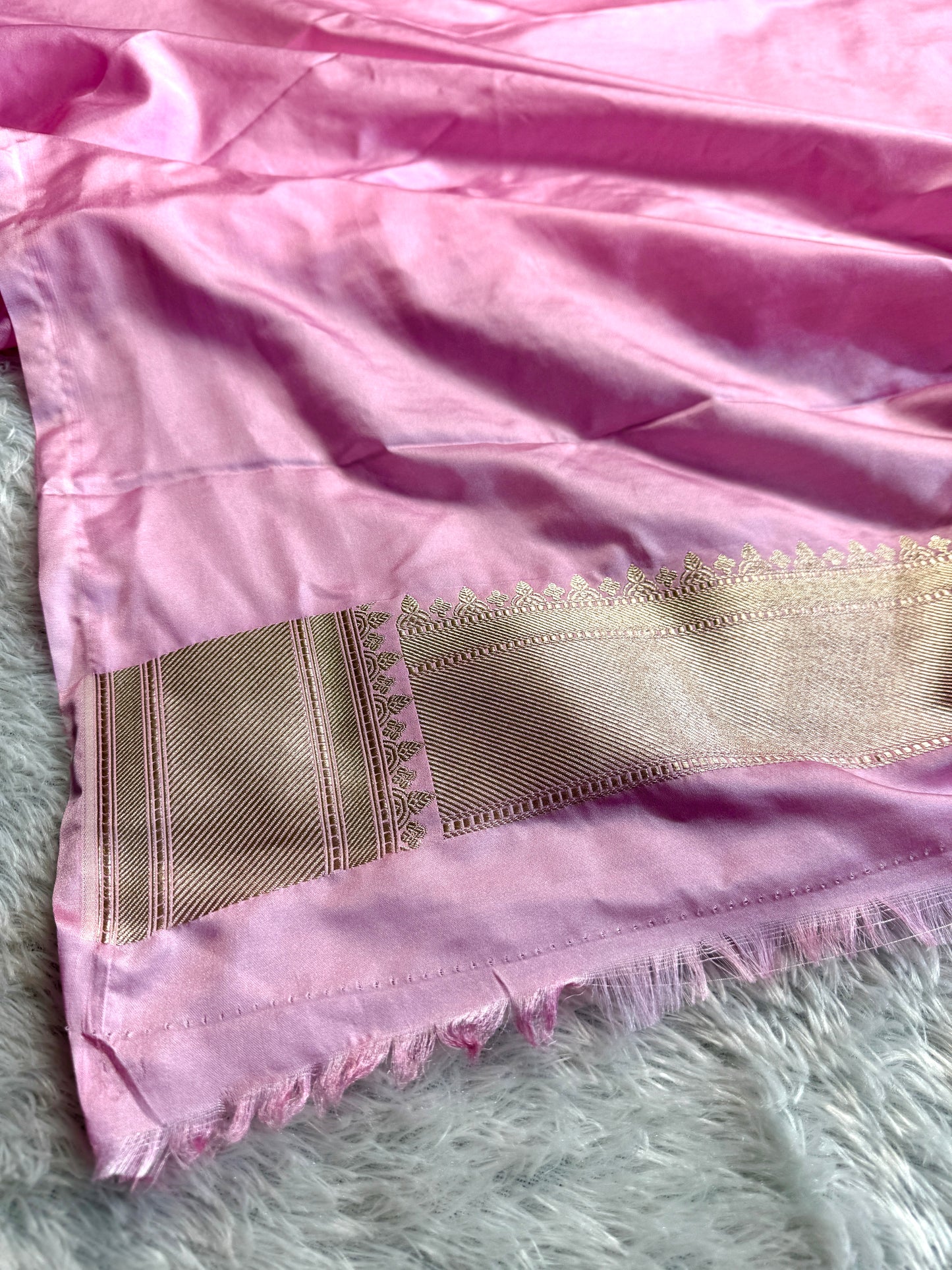 Lavender color premium Banarasi tilfi Mashru katan silk saree MK184