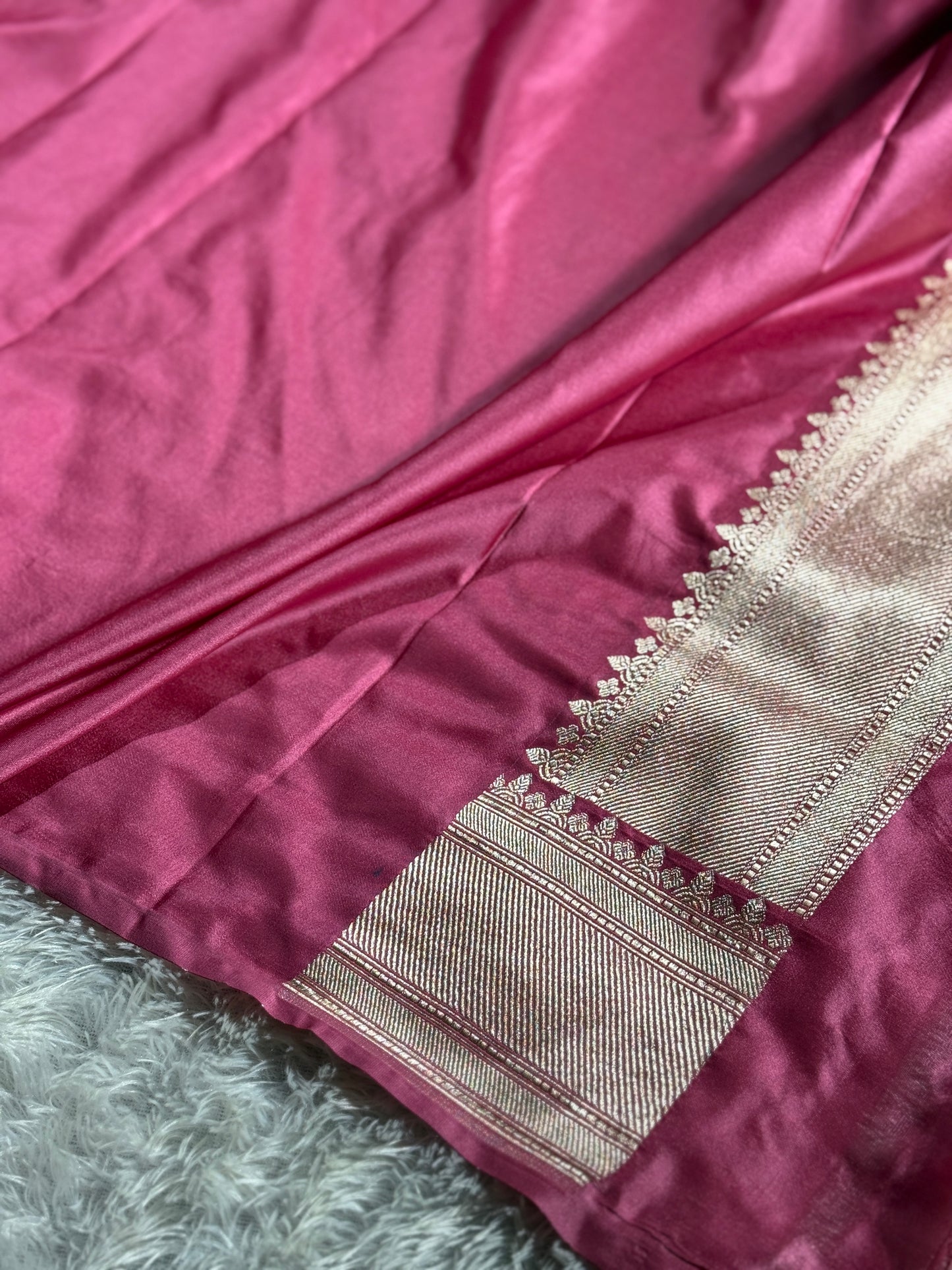 Onion pink premium Banarasi tilfi Mashru katan silk saree MK184