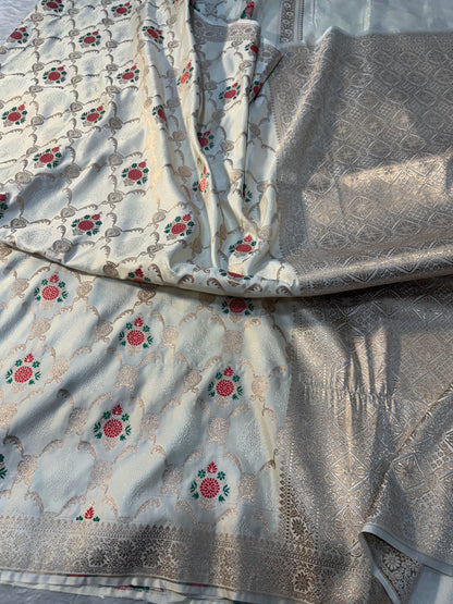 Cream Banarasi Mashru katan silk saree MK160