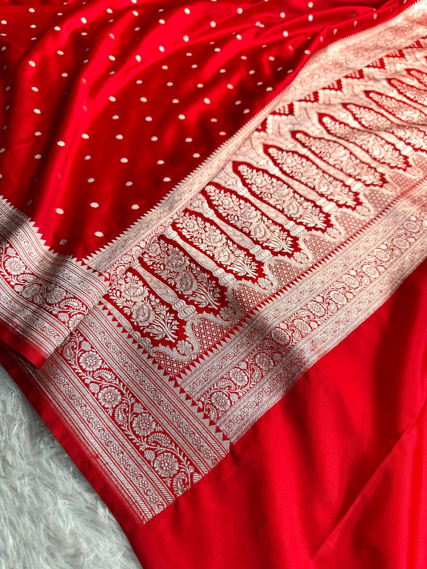 Blood red premium Banarasi Mashru katan silk saree MK225