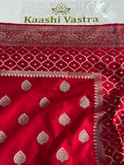 Chilli red Banarasi Mashru katan silk saree MK157