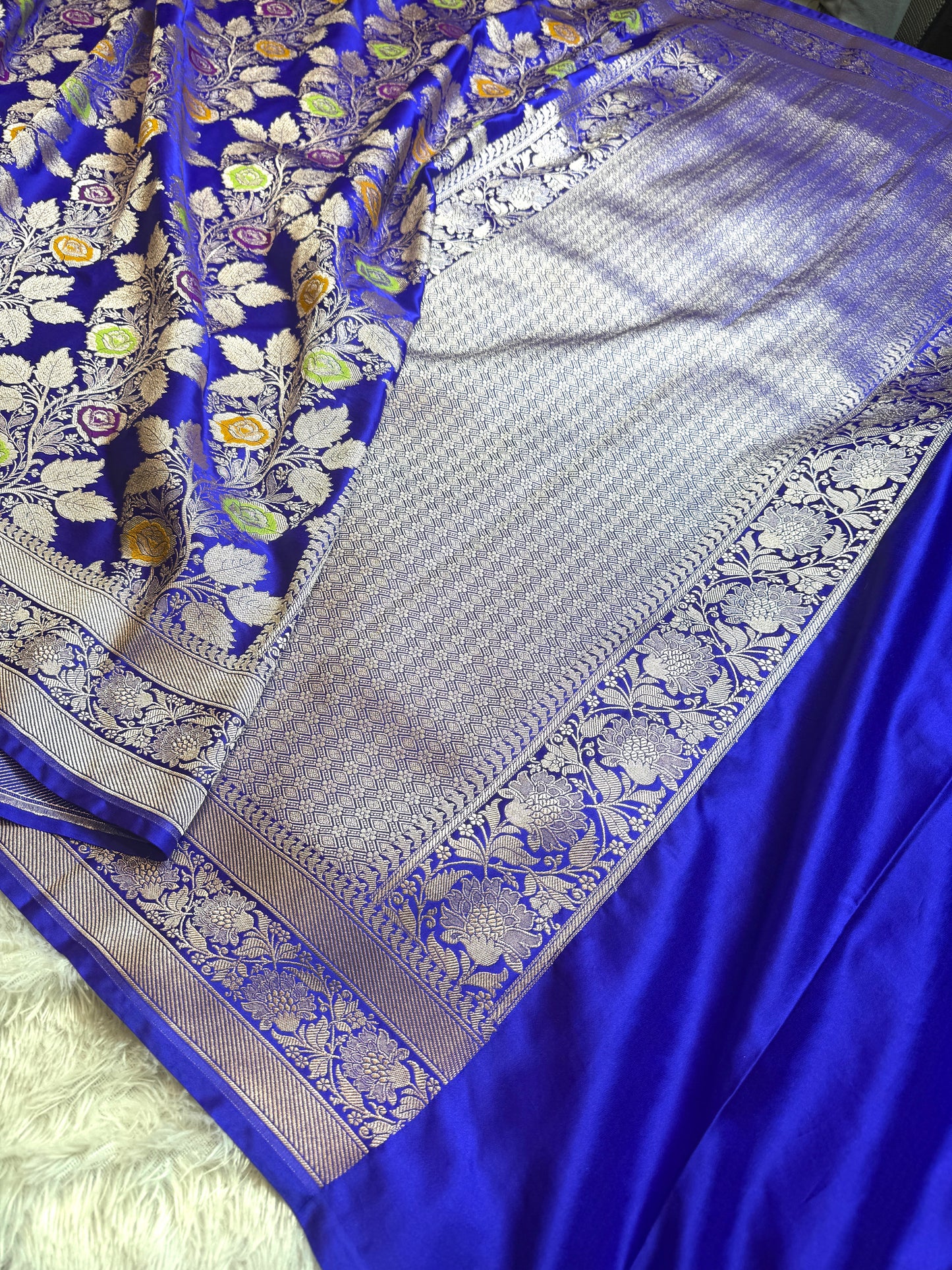 Royal blue premium tilfi Banarasi Mashru katan silk saree MK216