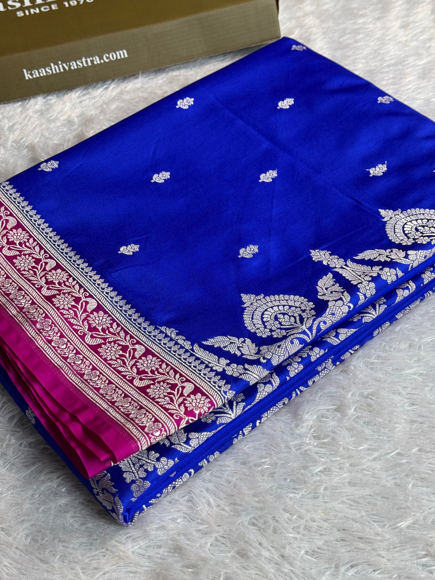 Royal blue with pink colour premium Banarasi Mashru katan silk saree MK286