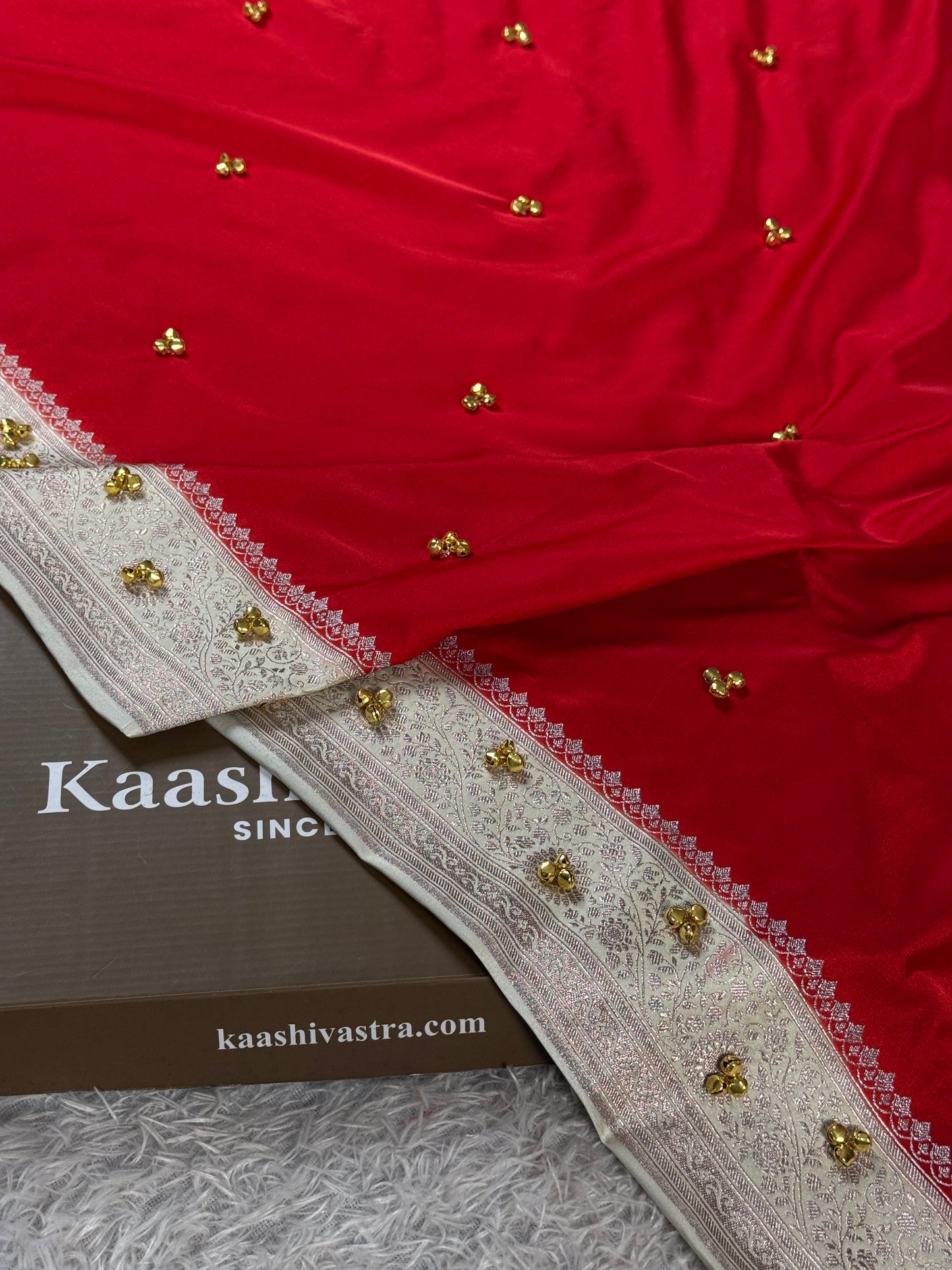 Red with off white colour premium Banarasi Mashru katan silk saree MK346