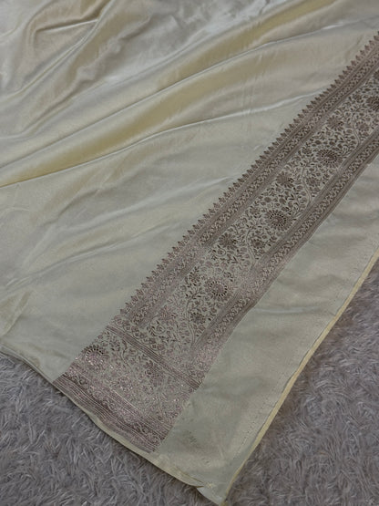 Red with off white colour premium Banarasi Mashru katan silk saree MK346