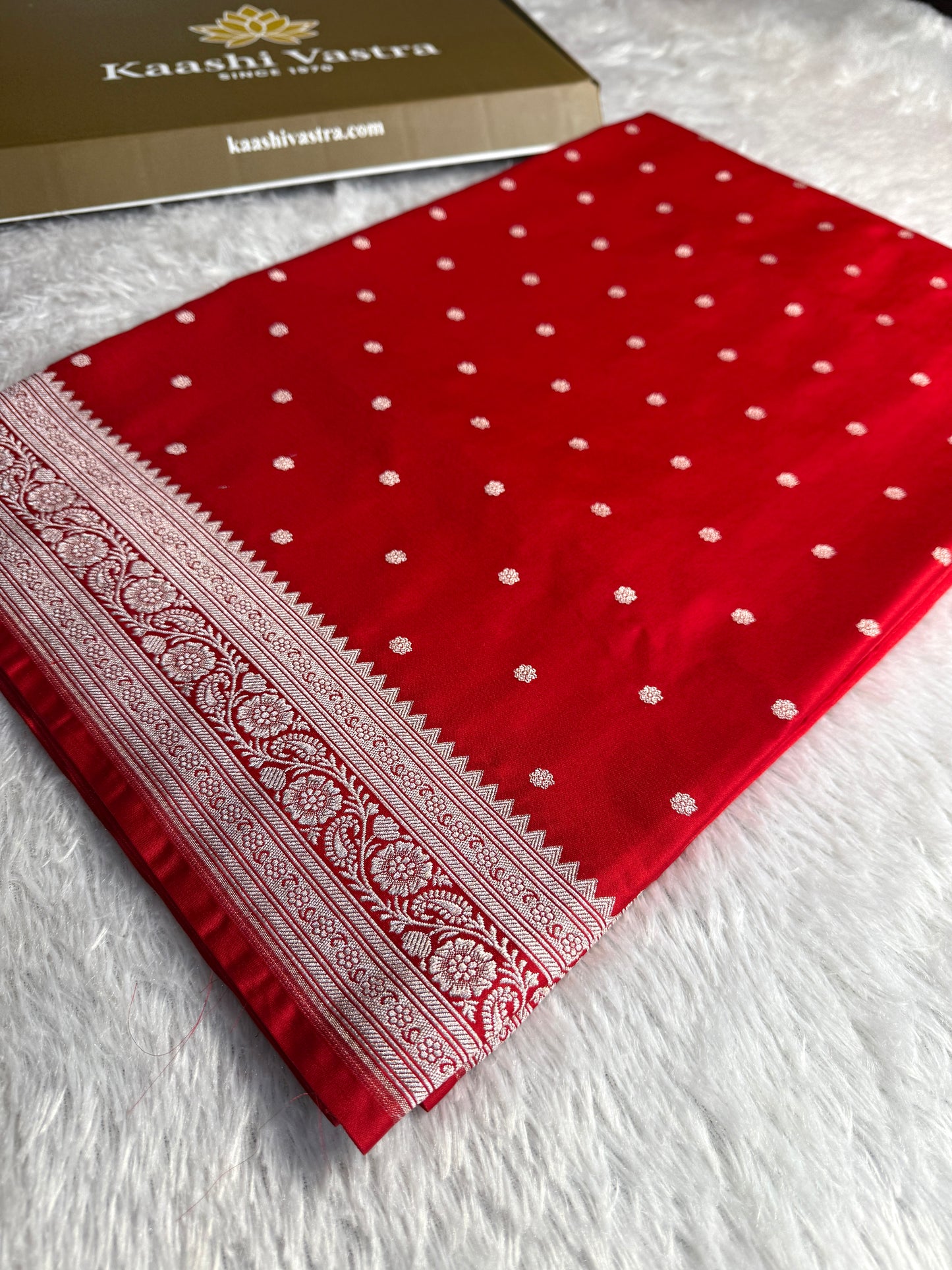 Blood red premium Banarasi Mashru katan silk saree MK225