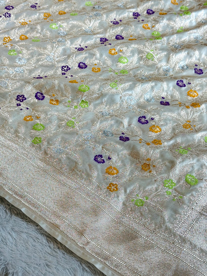 Off white premium Banarasi Mashru katan silk saree MK184