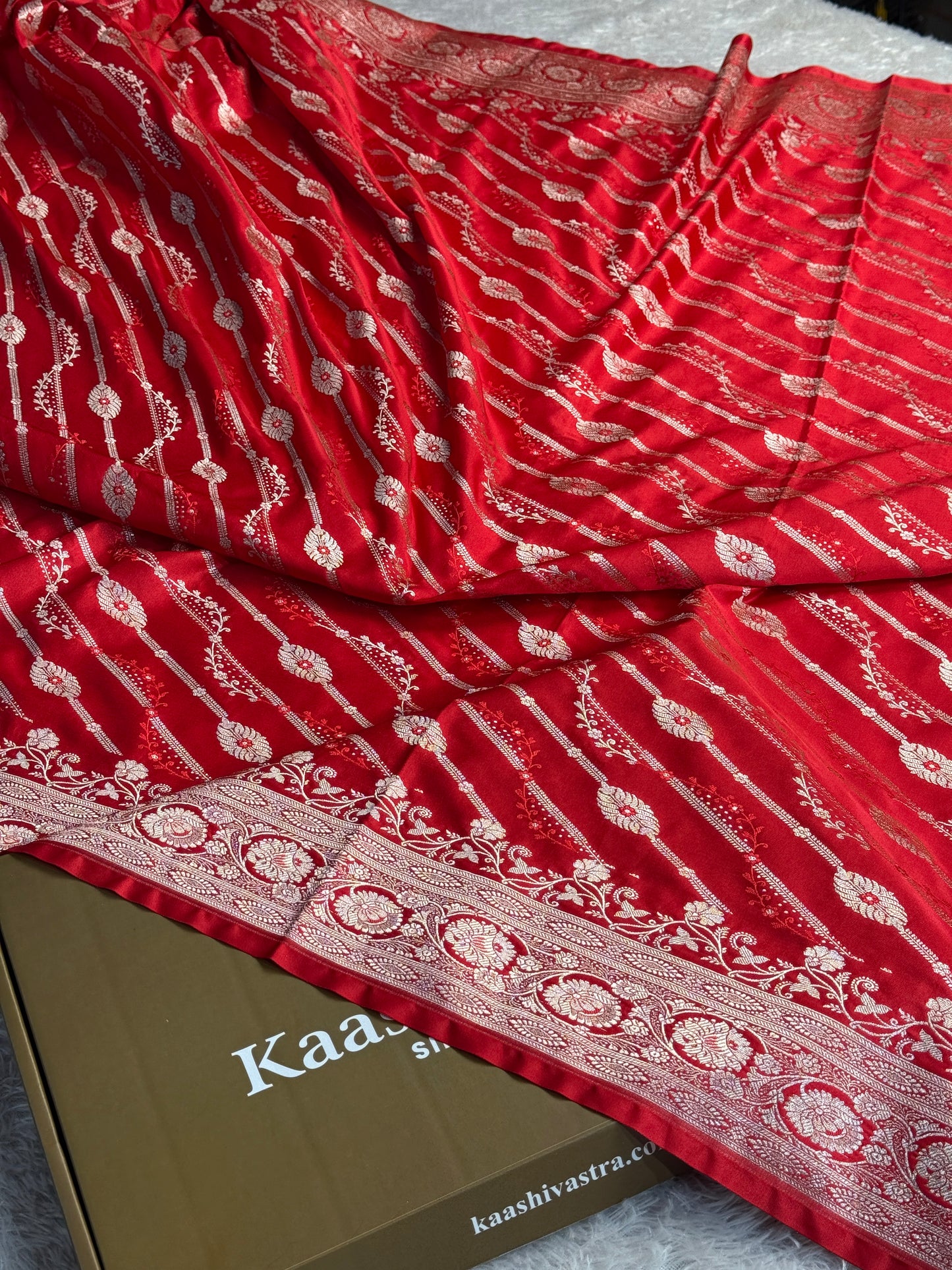 Red color premium Banarasi Mashru katan silk saree MK238
