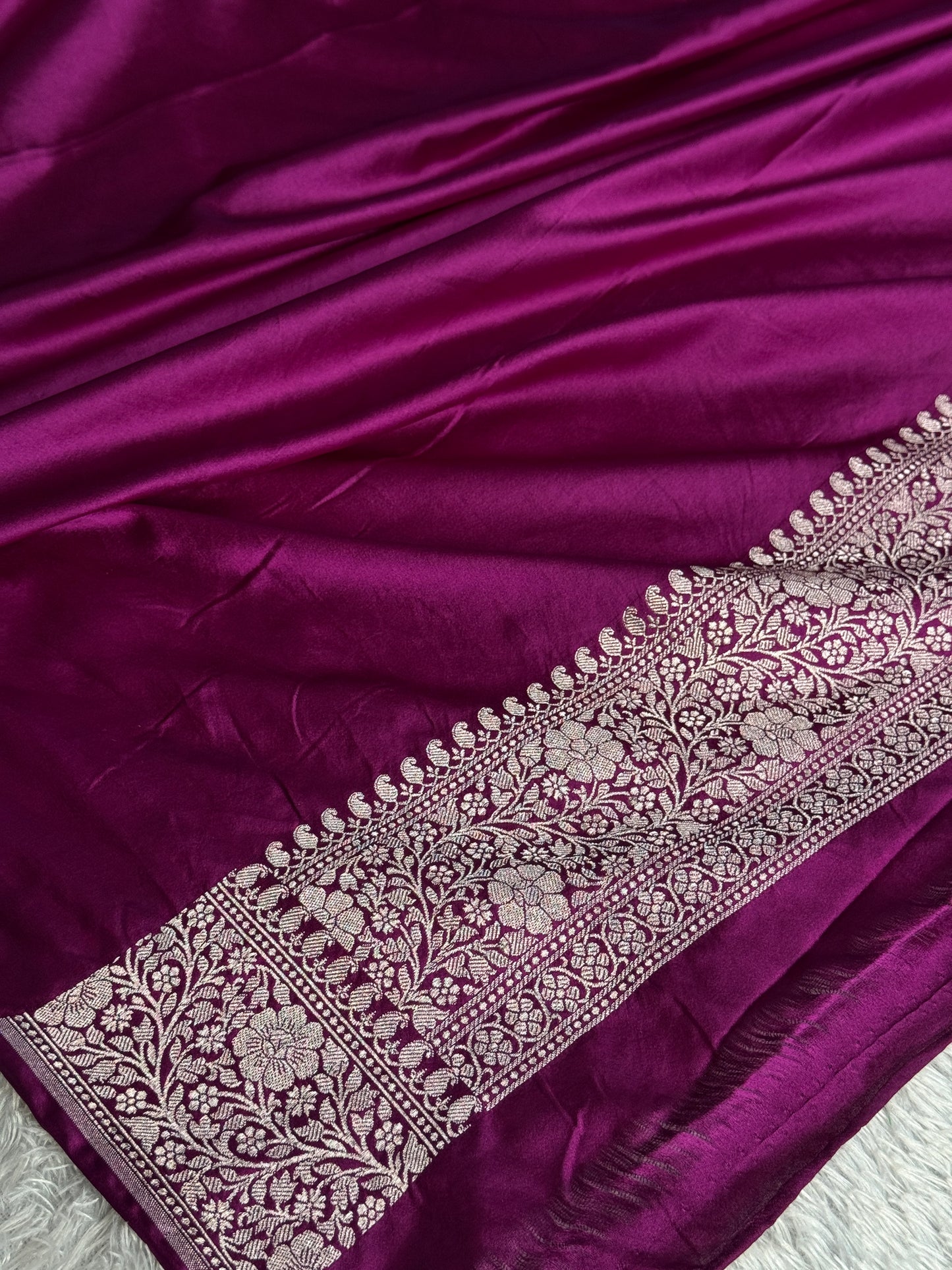 Light carrot and majanta colour premium Banarasi Mashru katan silk saree MK248