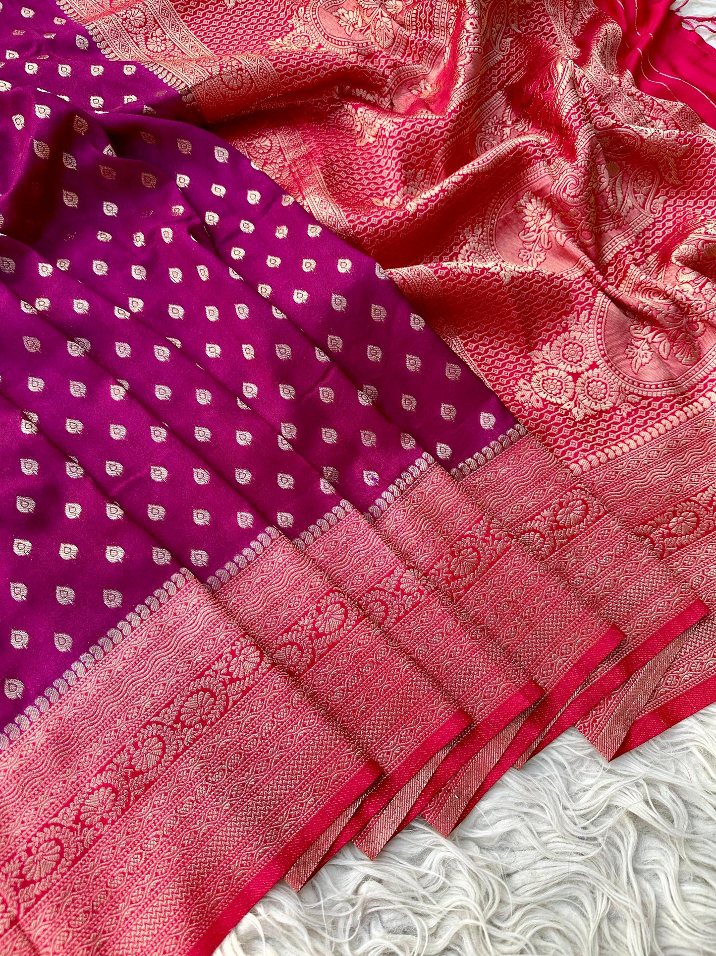 Banarasi raspberry georgette silk saree. RB104