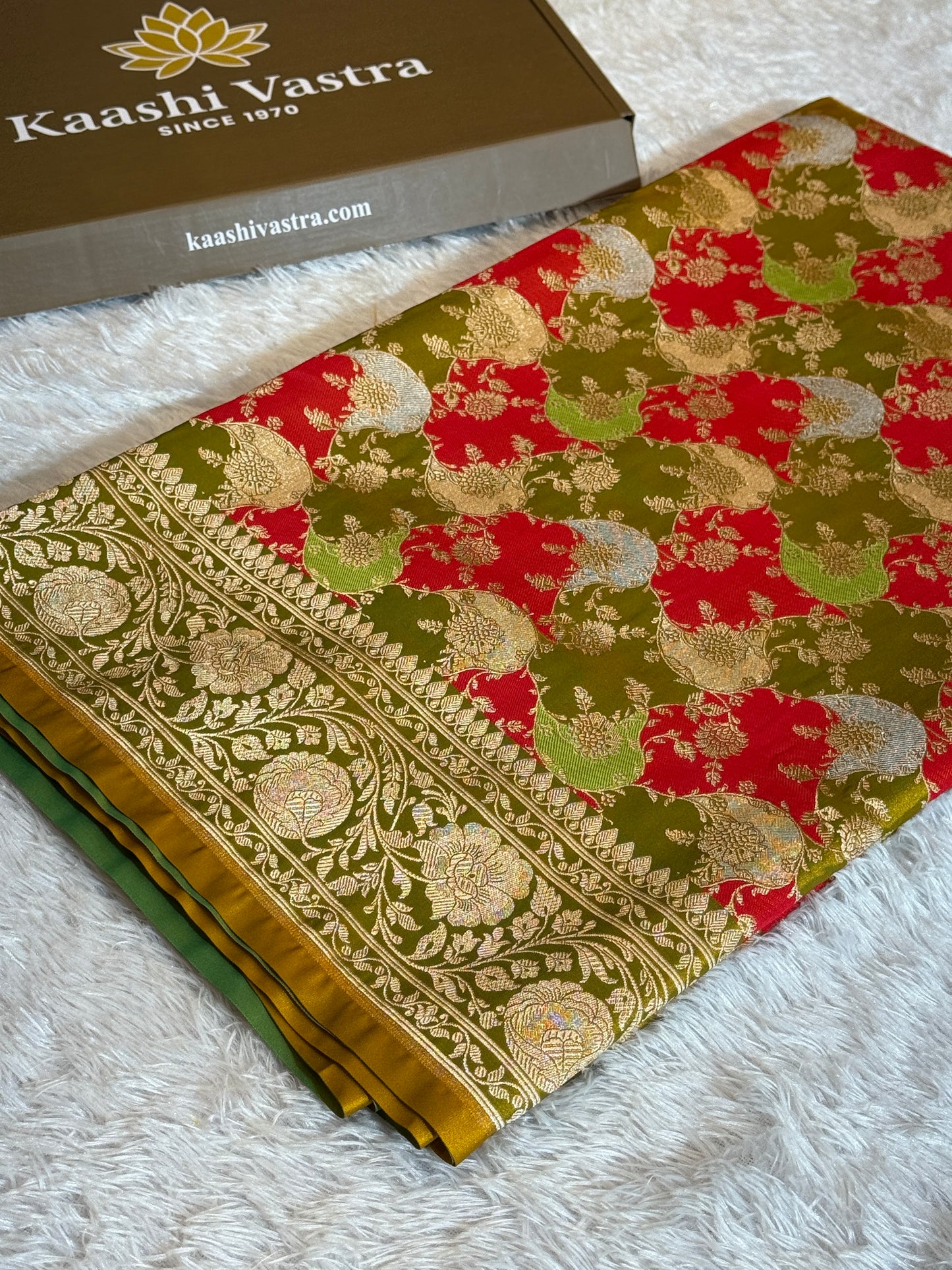 Green rangkat premium Banarasi Mashru katan silk saree MK256