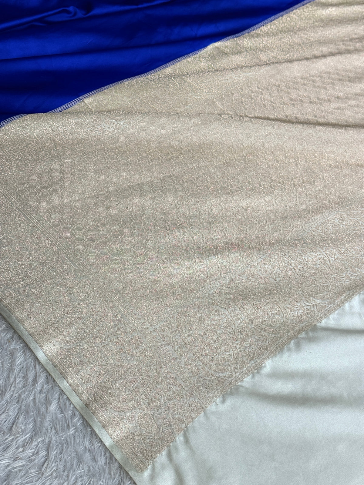 Royal blue with off white colour premium Banarasi Mashru katan silk saree MK353