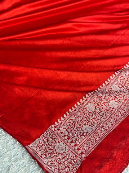 Black and red colour premium Banarasi tanchui Mashru katan silk saree MK248