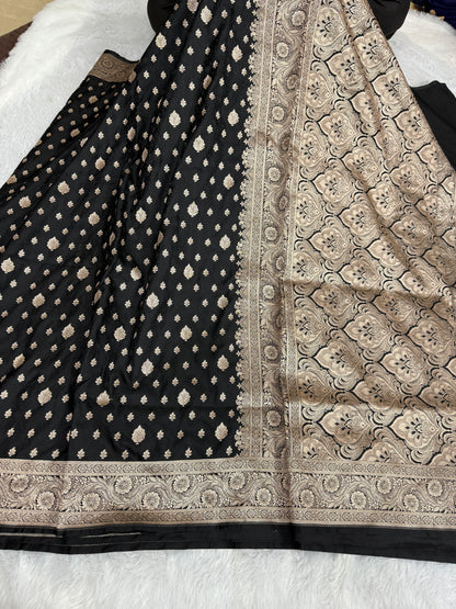 Banarasi mashru katan silk saree.    Mk103